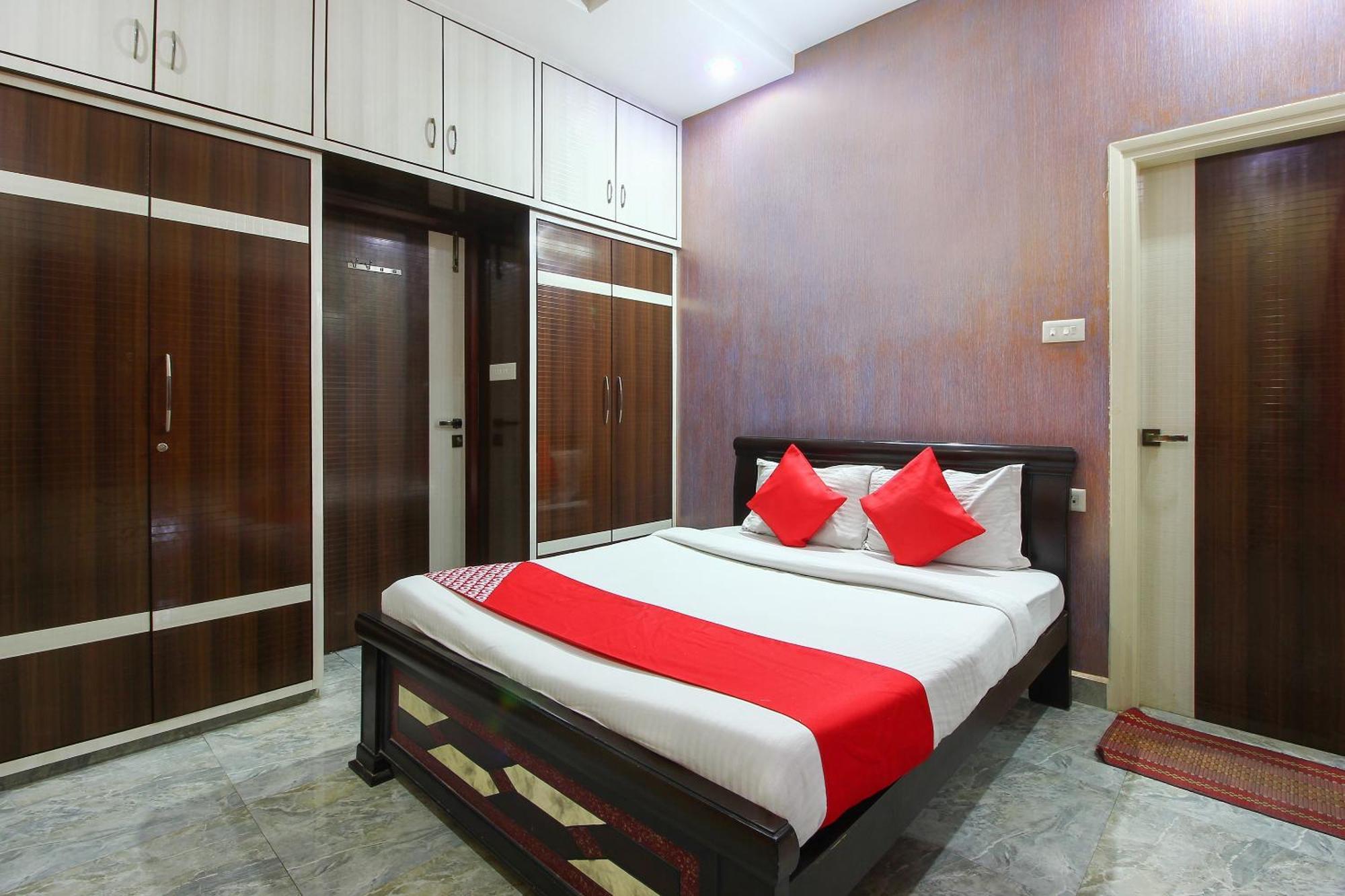 Отель Collection O Madhapur Kondapur  Экстерьер фото